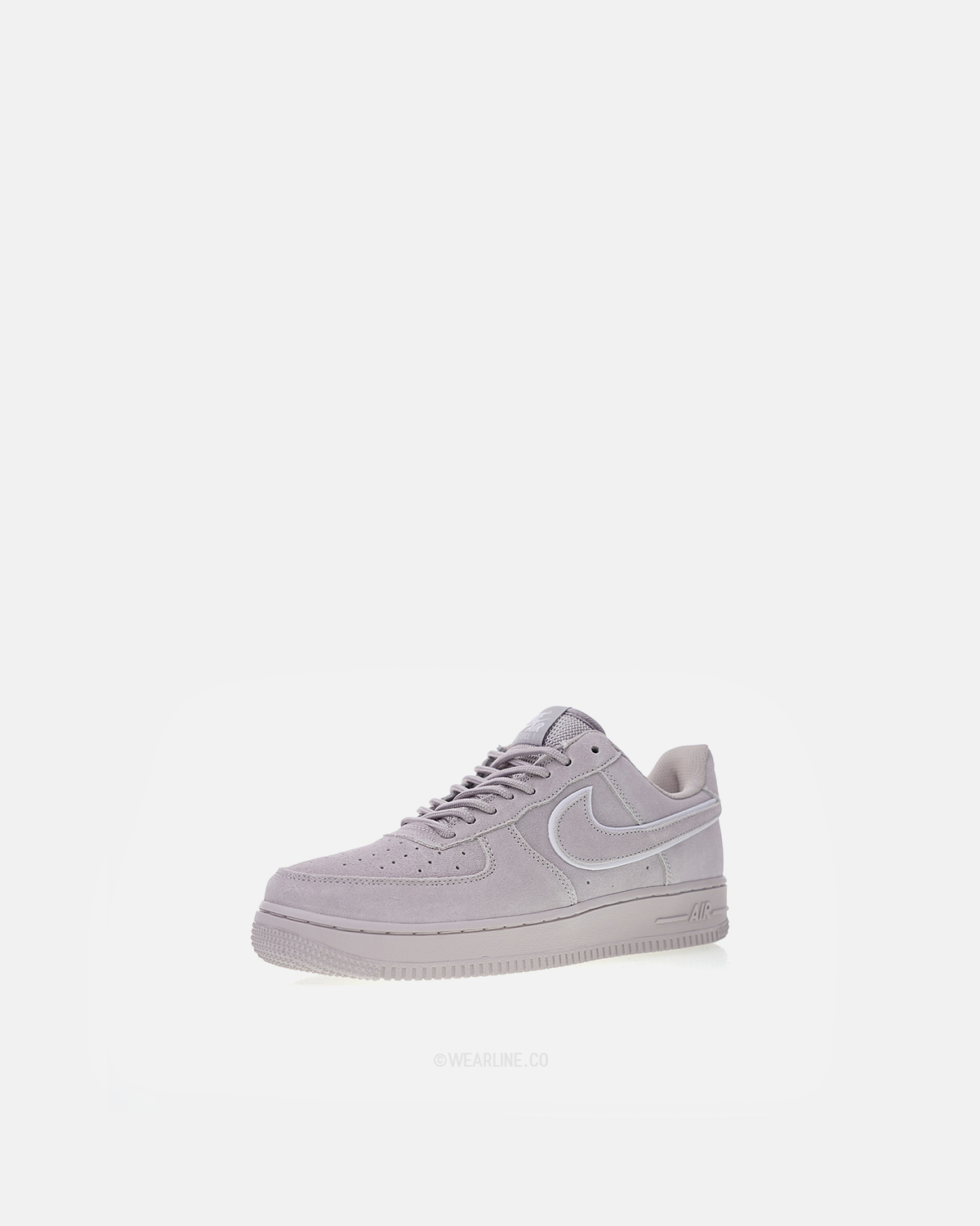 NIKE x AIR FORCE 1