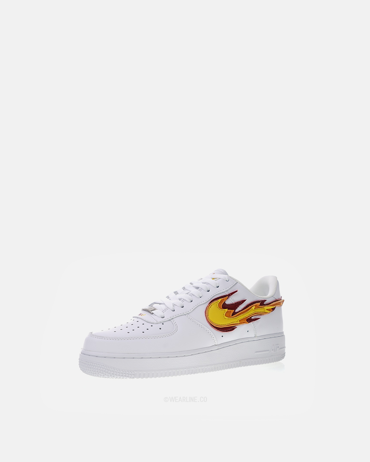 NIKE x AIR FORCE 1