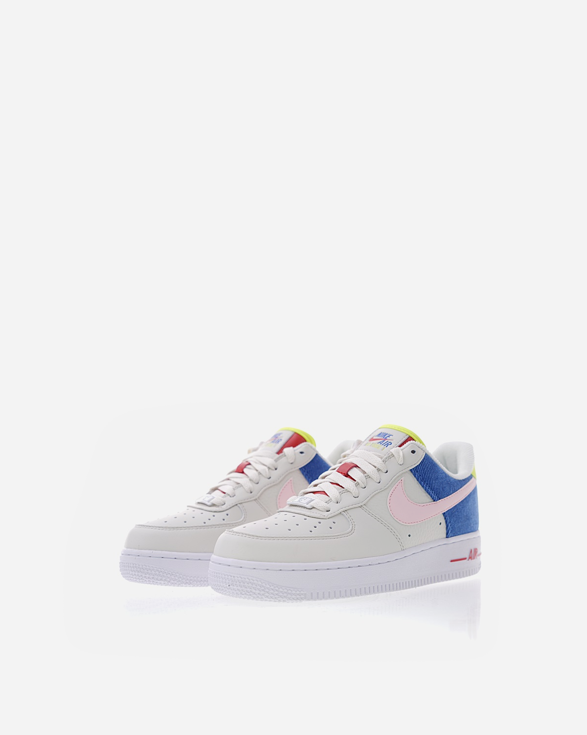 NIKE x AIR FORCE 1