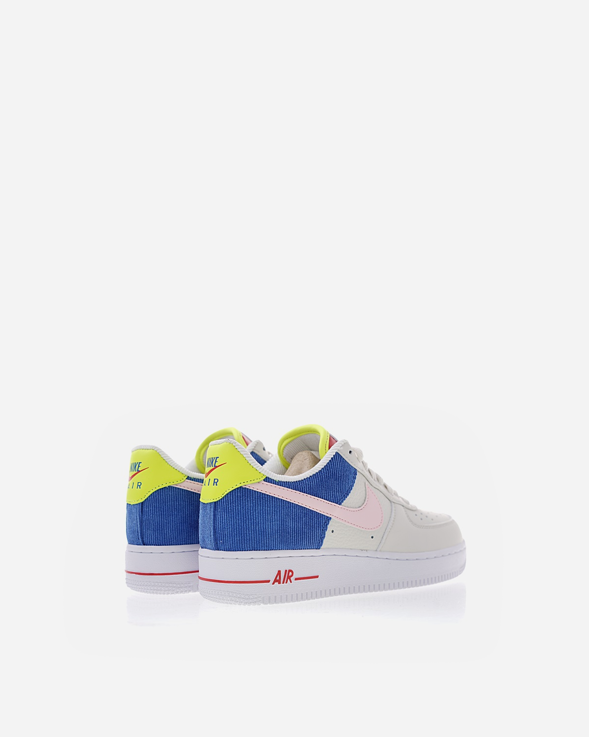 NIKE x AIR FORCE 1