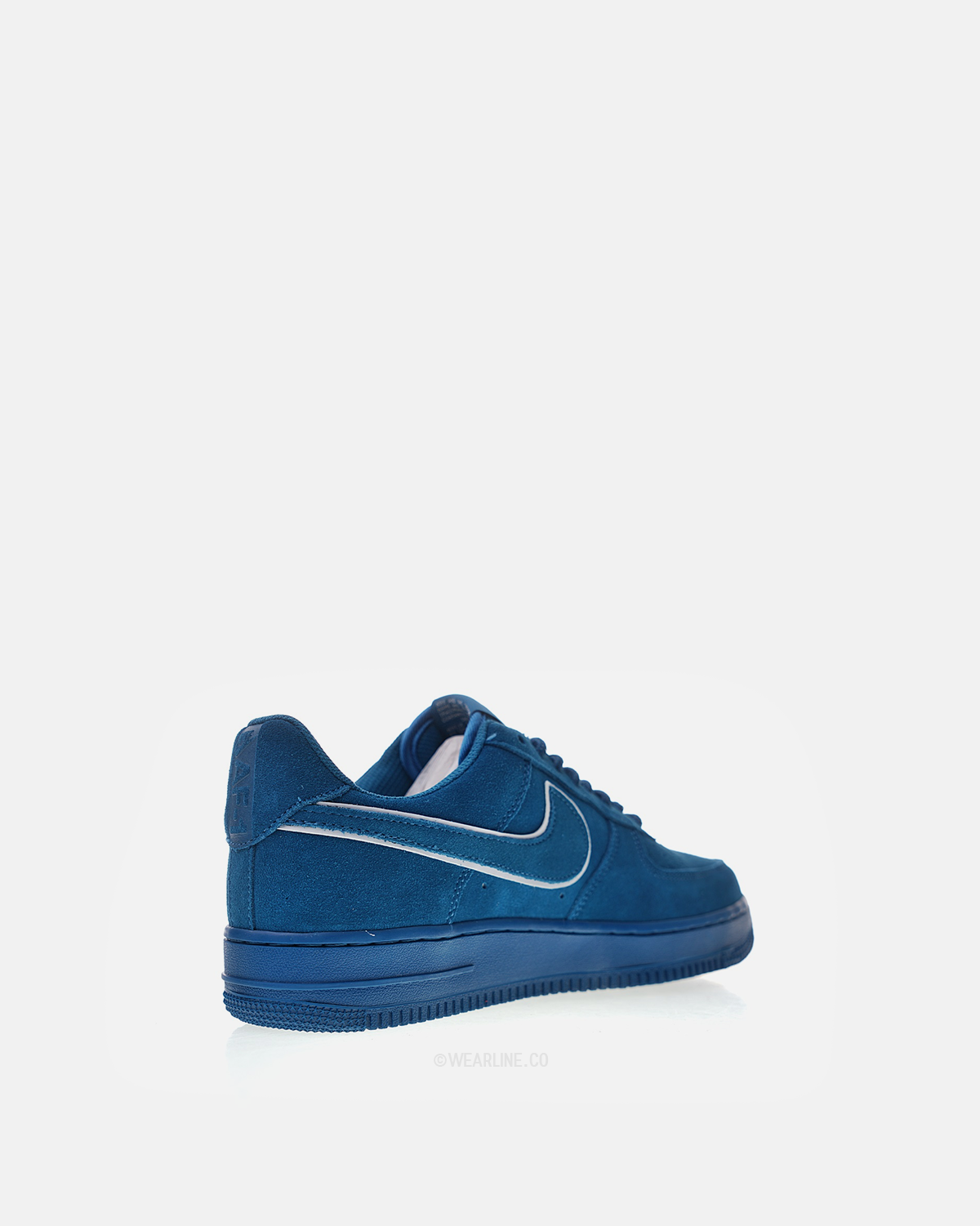 NIKE x AIR FORCE 1